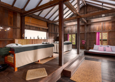 Sala Lodges SPA room with treatment tables