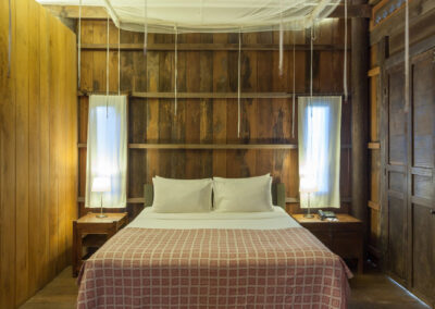 Double bed in House Dop Pi
